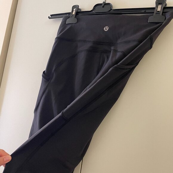 Lululemon Power Thru High-Rise Tight 25" Black‎ size 6 excellent condition - Picture 9 of 10